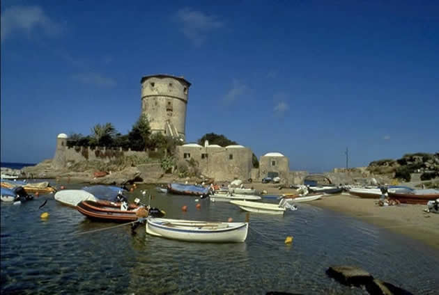 Torre campese nell'isola del Giglio